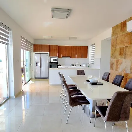 Villa Toscano *